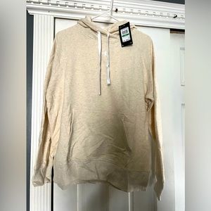 Woman’s Under Armour Large Hooded sweatshirt